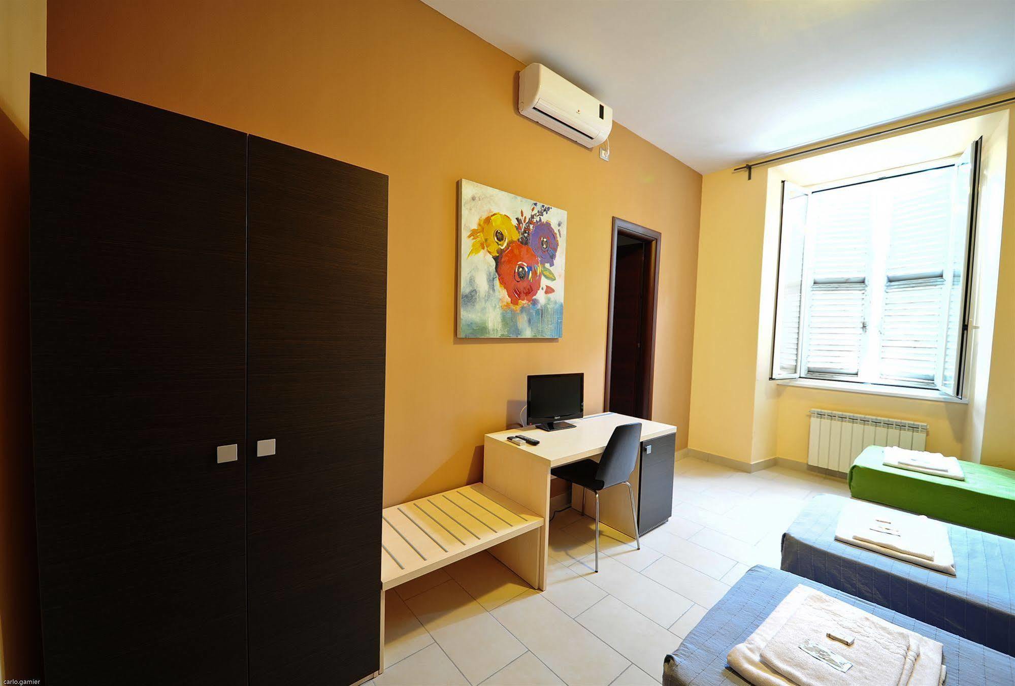 Hotell Mosaic 3*