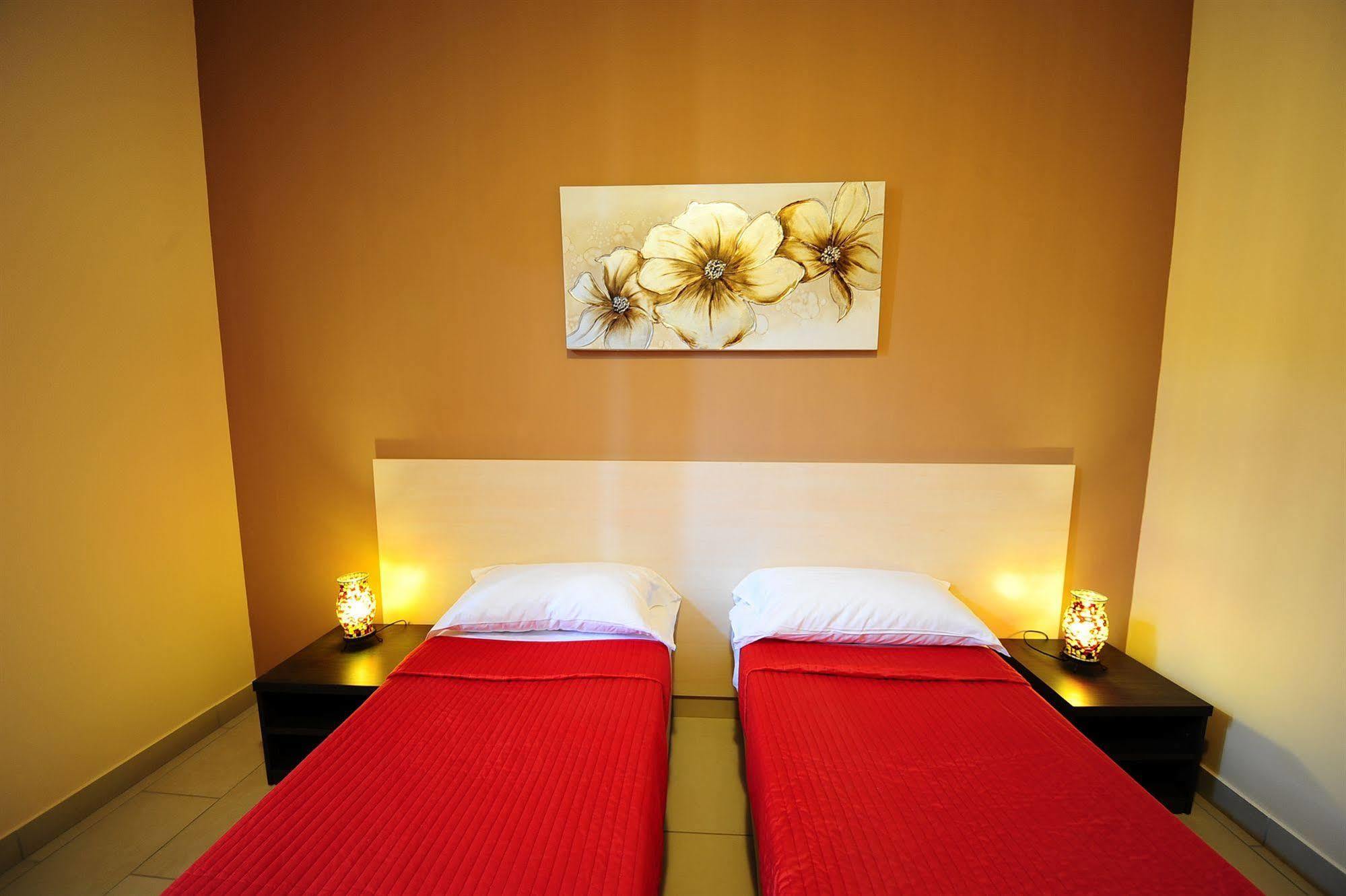 Hotell Mosaic 3*